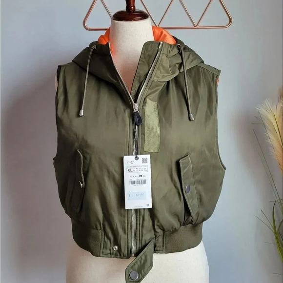 ZARA, New, Cropped Nylon Hooded Zip Front Army Green Khaki Puff Vest, Size XL - Picture 10 of 16